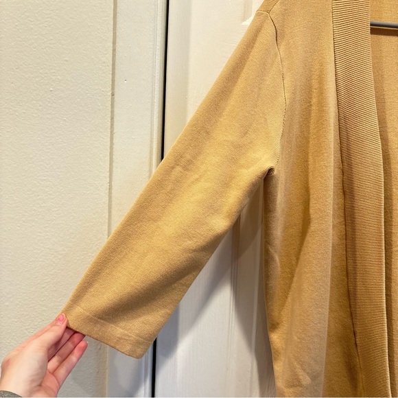 Vintage Tan Hampshire Studio Shirt and Cardigan Set - Size Medium - Picture 13 of 15